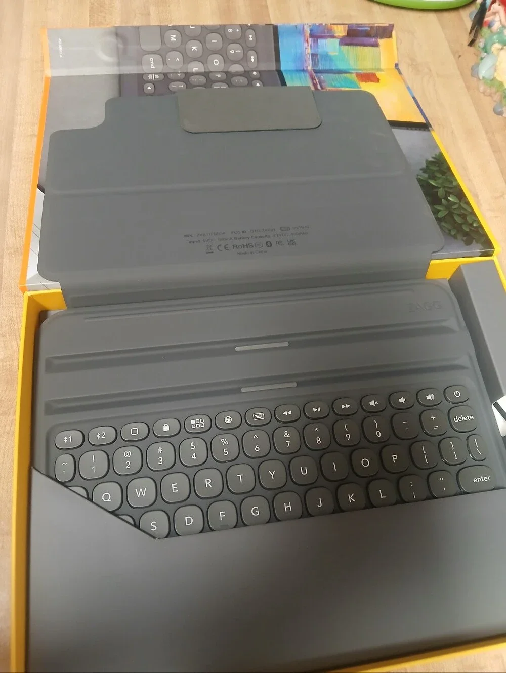 New In BoxPro Keys Detachable Keyboard & Case — Gray